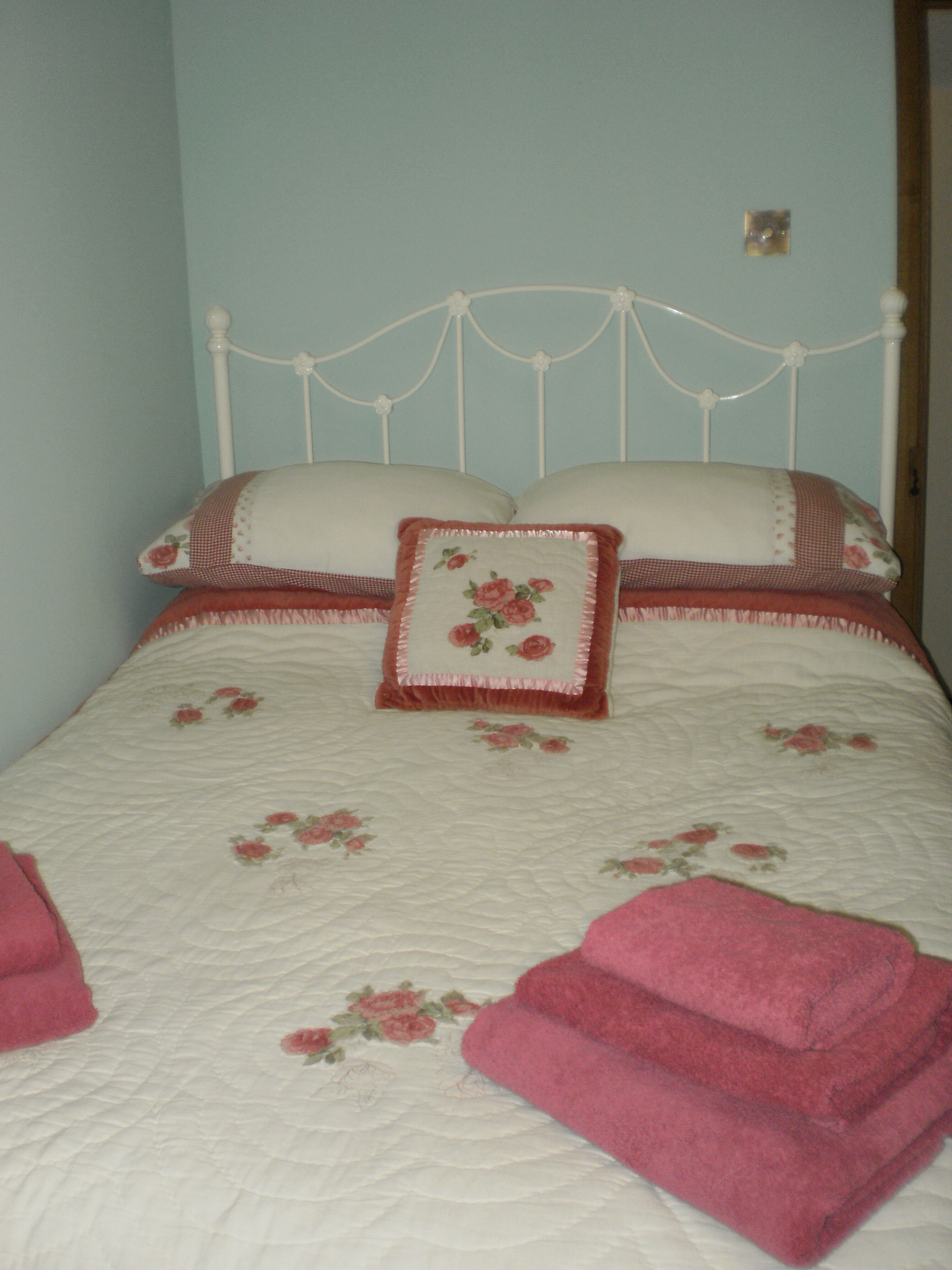 Chipping Campden Honeypot Bedroom