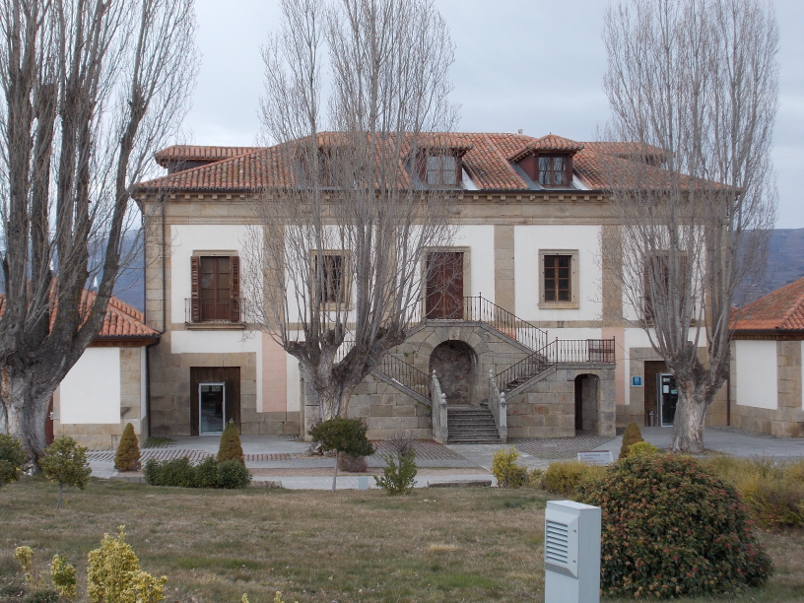 Puerta de Gredos Hotel Volunteer Abroad Location