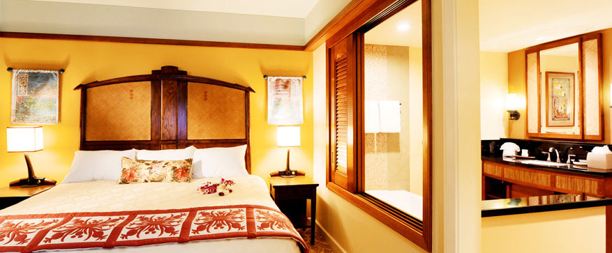 Aulani Master Bed and Bath