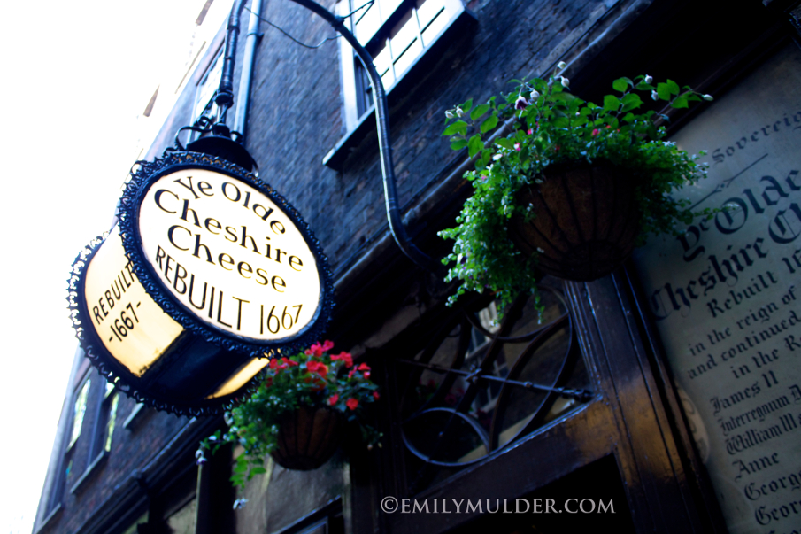 Ye Olde Chesire Cheese Sign