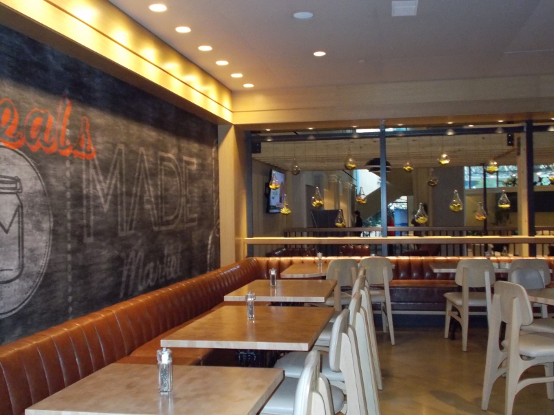 DoubleTree Tulsa Made Market Cafe
