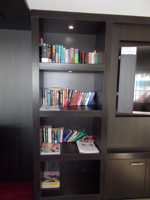 Club Lounge Library Artistry II