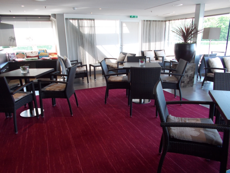 Club Lounge Artistry II