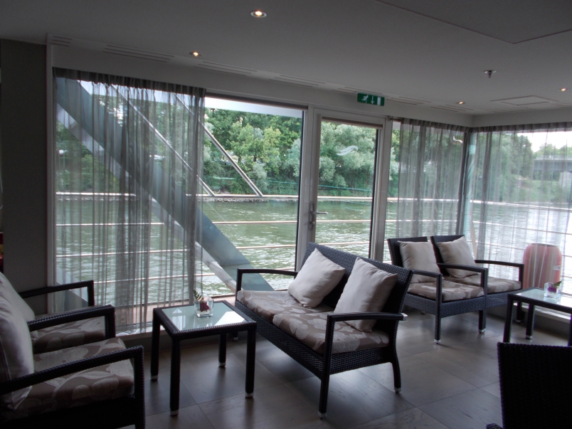Relaxing after Lunch in the Club Lounge