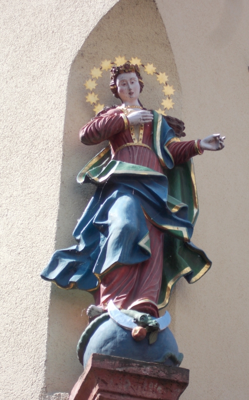Carving on Corner Building Miltenberg