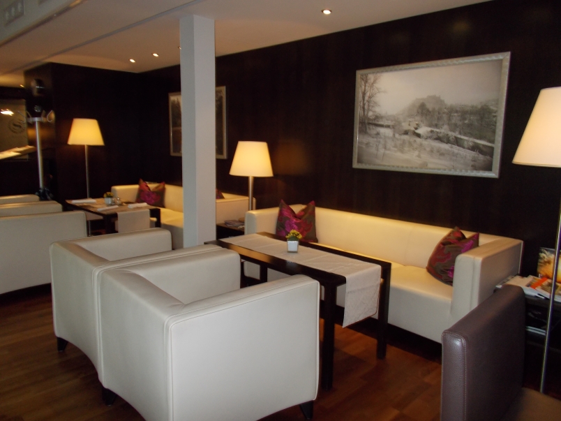 Sheraton Salzburg Club Lounge Couches