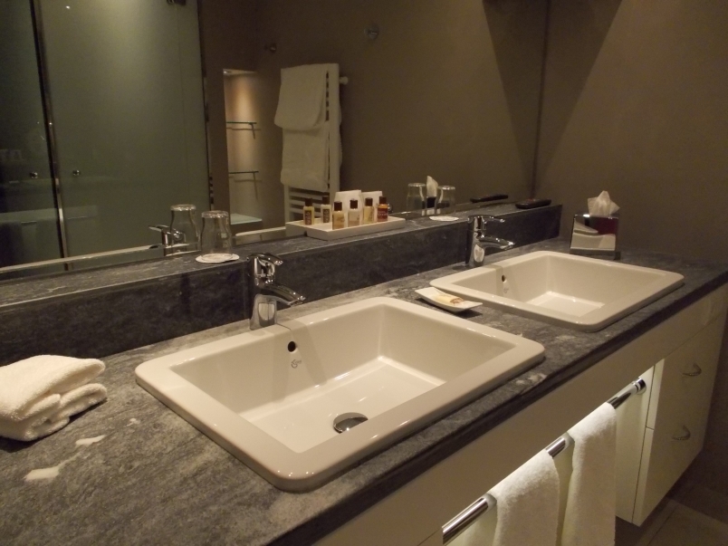 Double Sinks