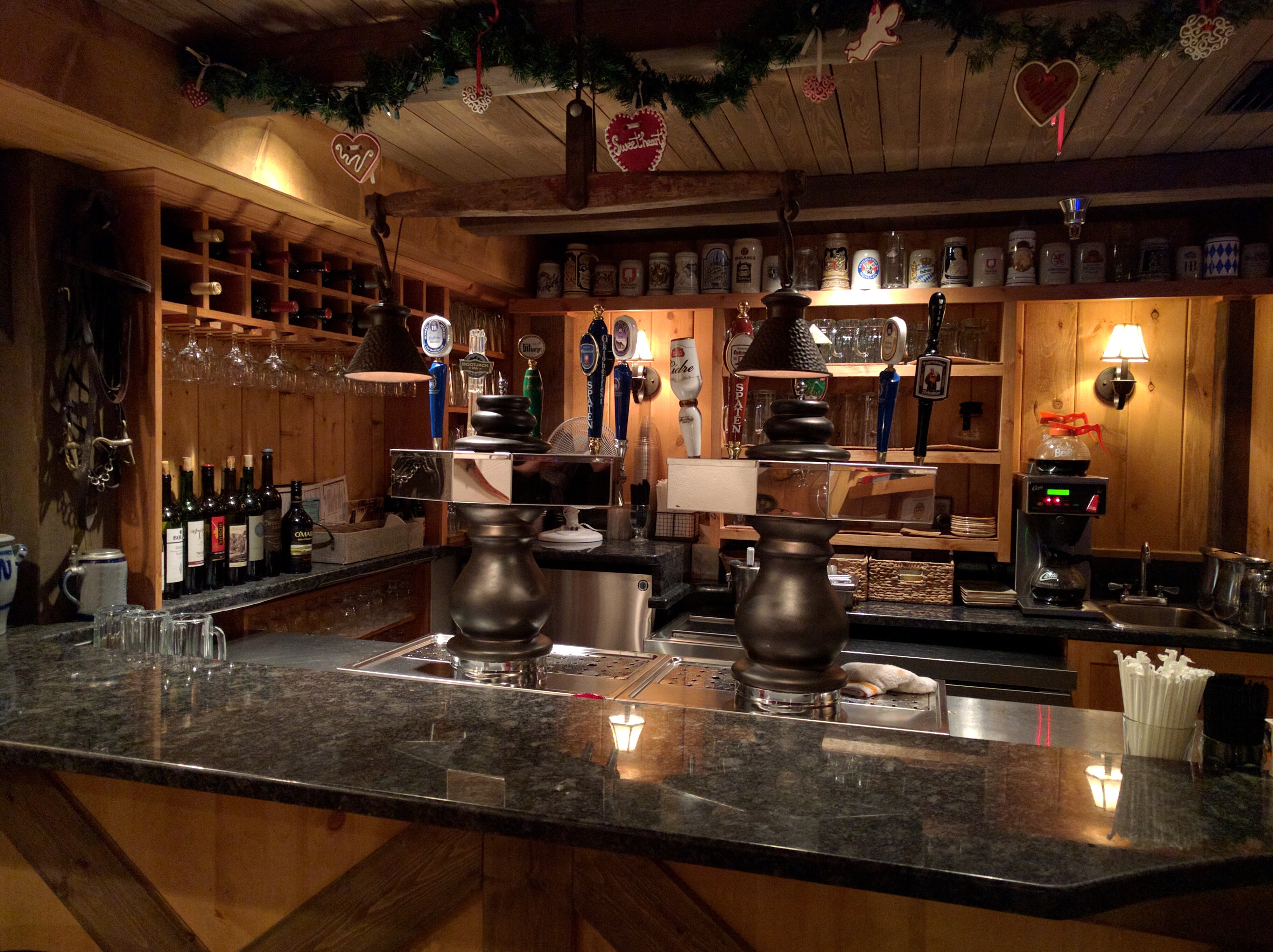 Andreas Keller bar