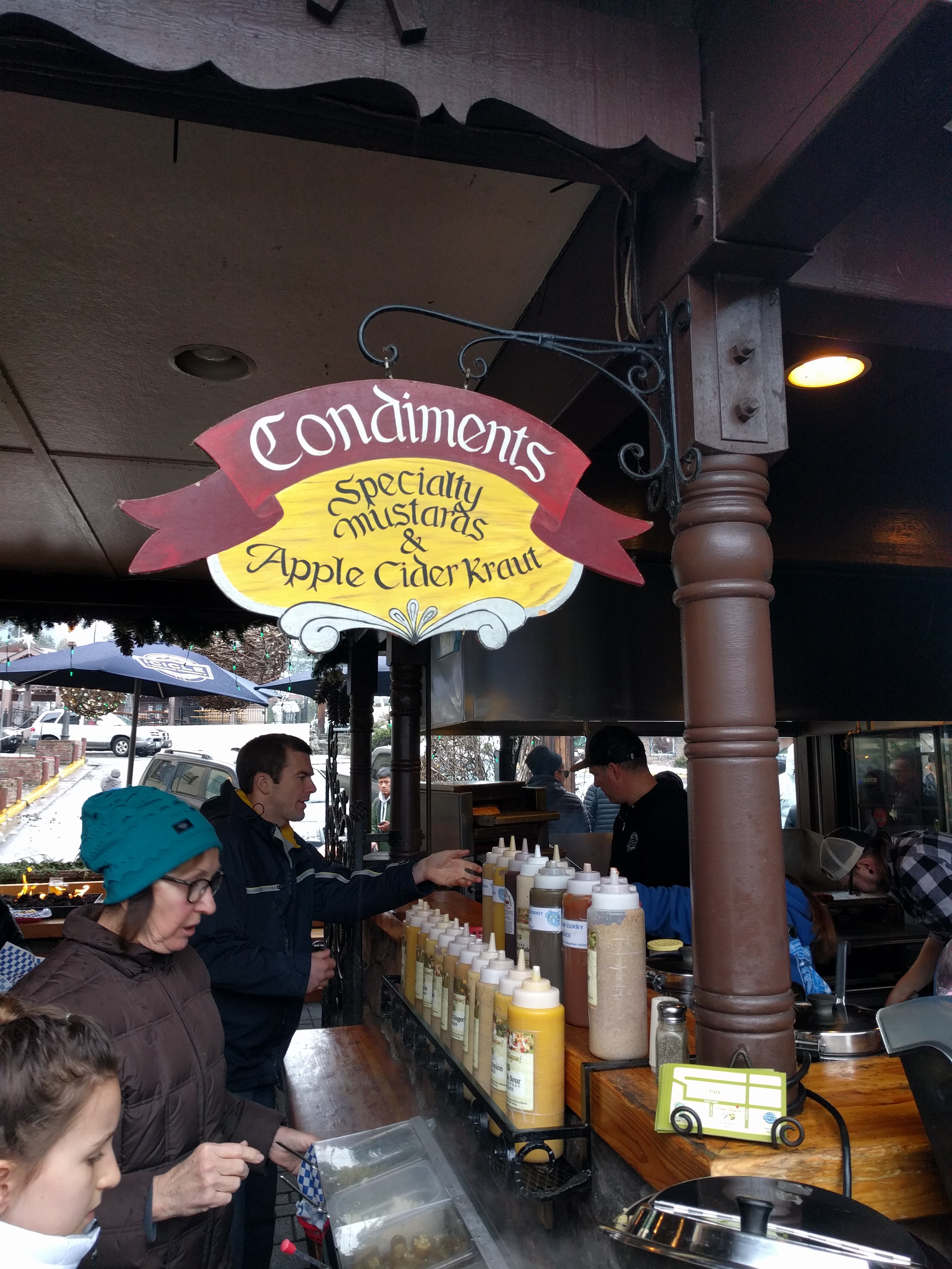 München Haus mustard selection
