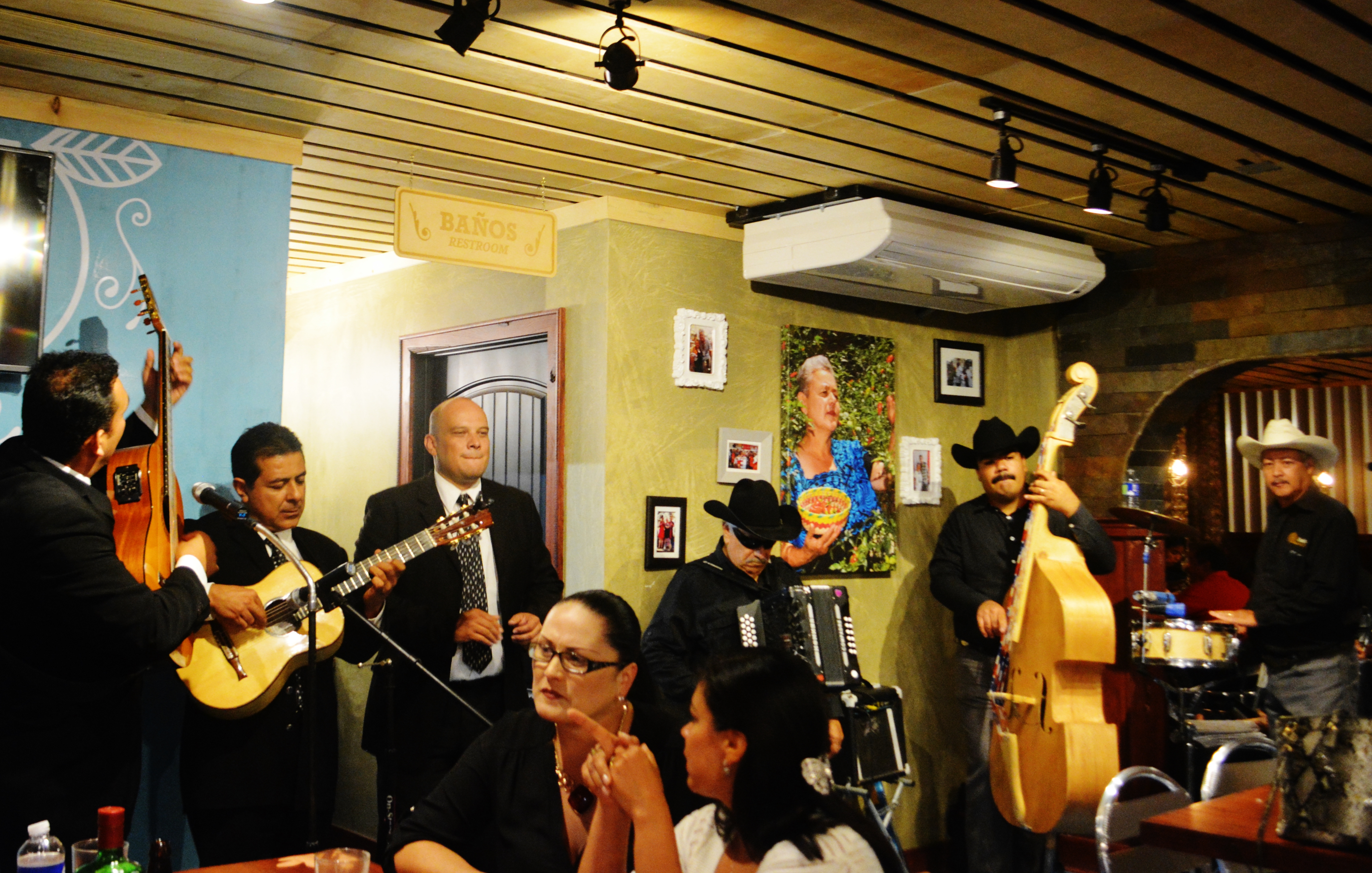 Live Music at Sabina Restaurante