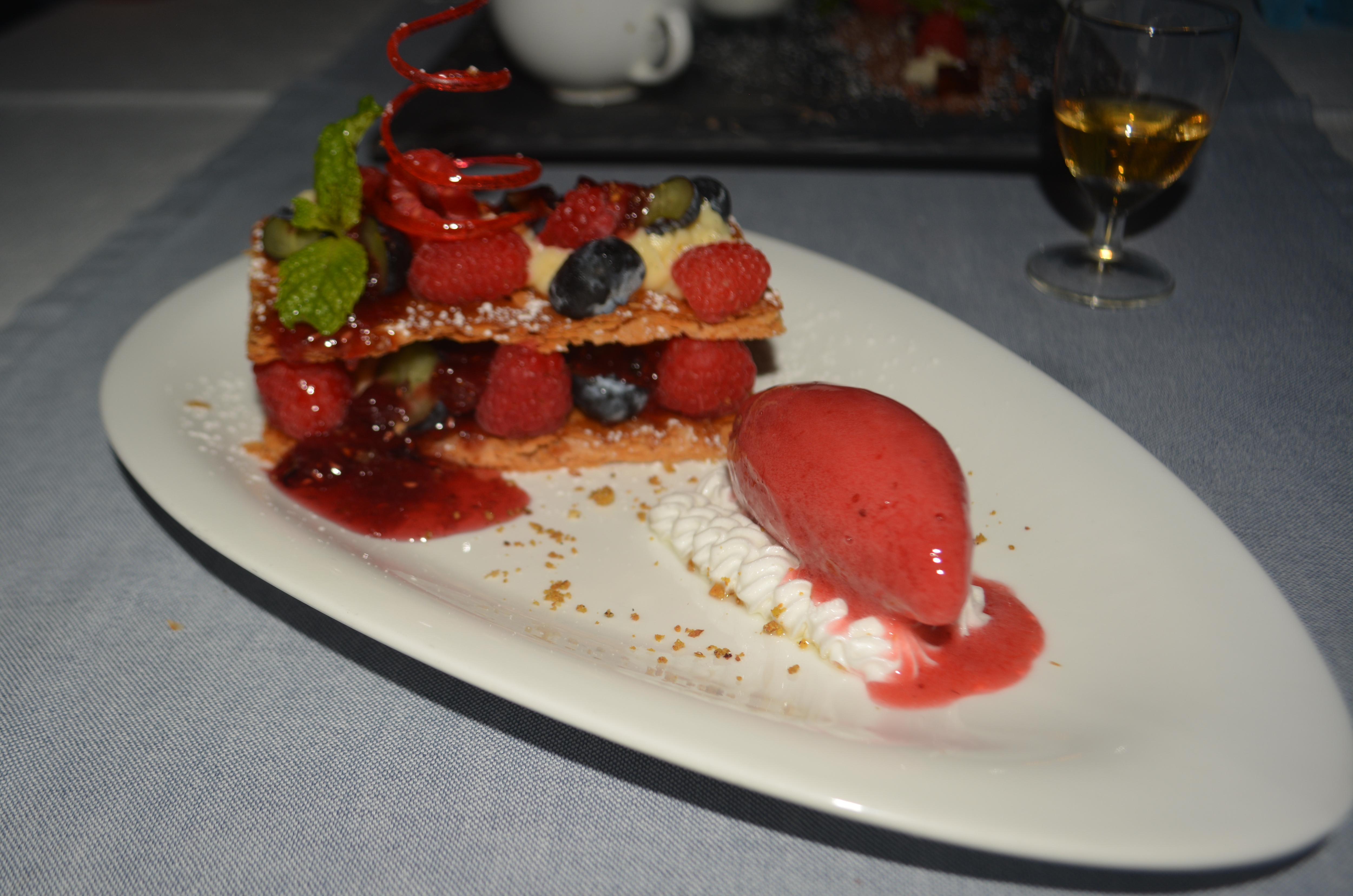Millefoglie E Meringa Dessert at Sunset da Mona Lisa in Cabo San Lucas