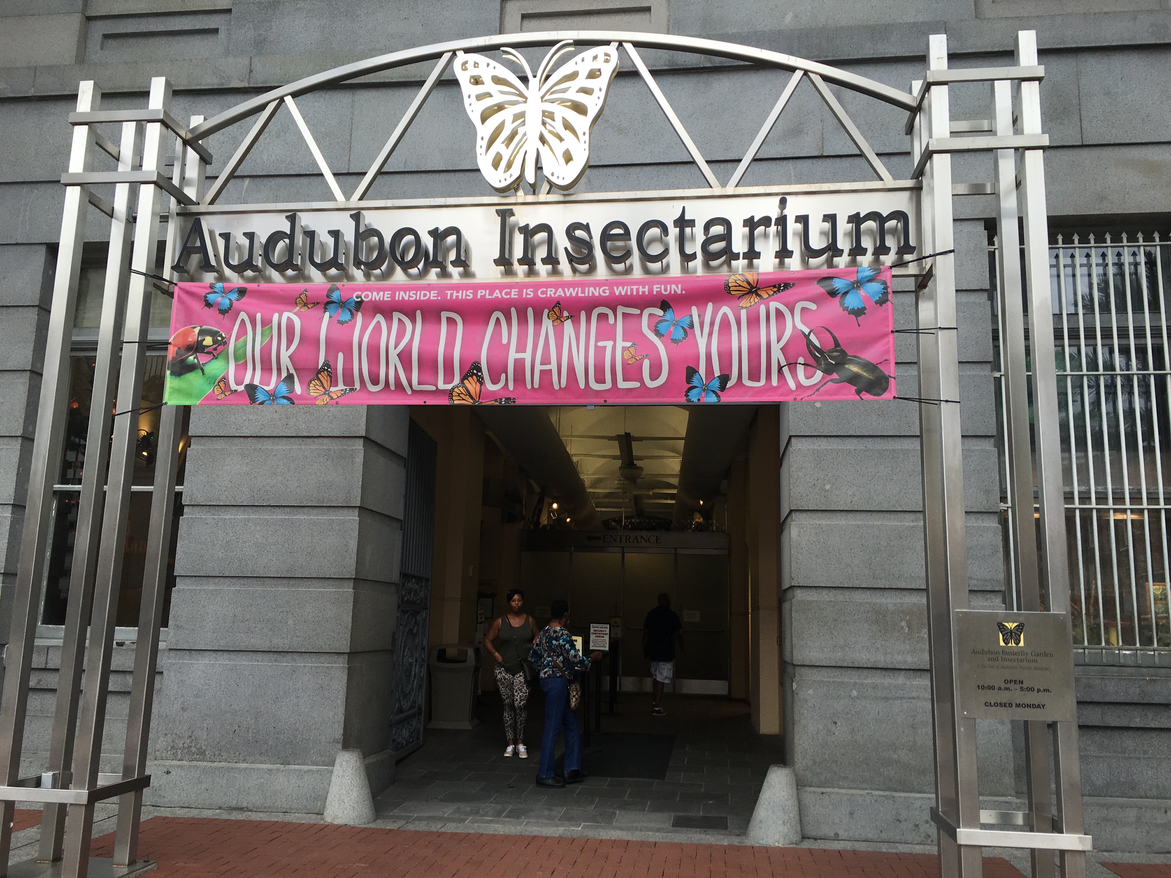 Audubon Aquarium Insectarium Exterior