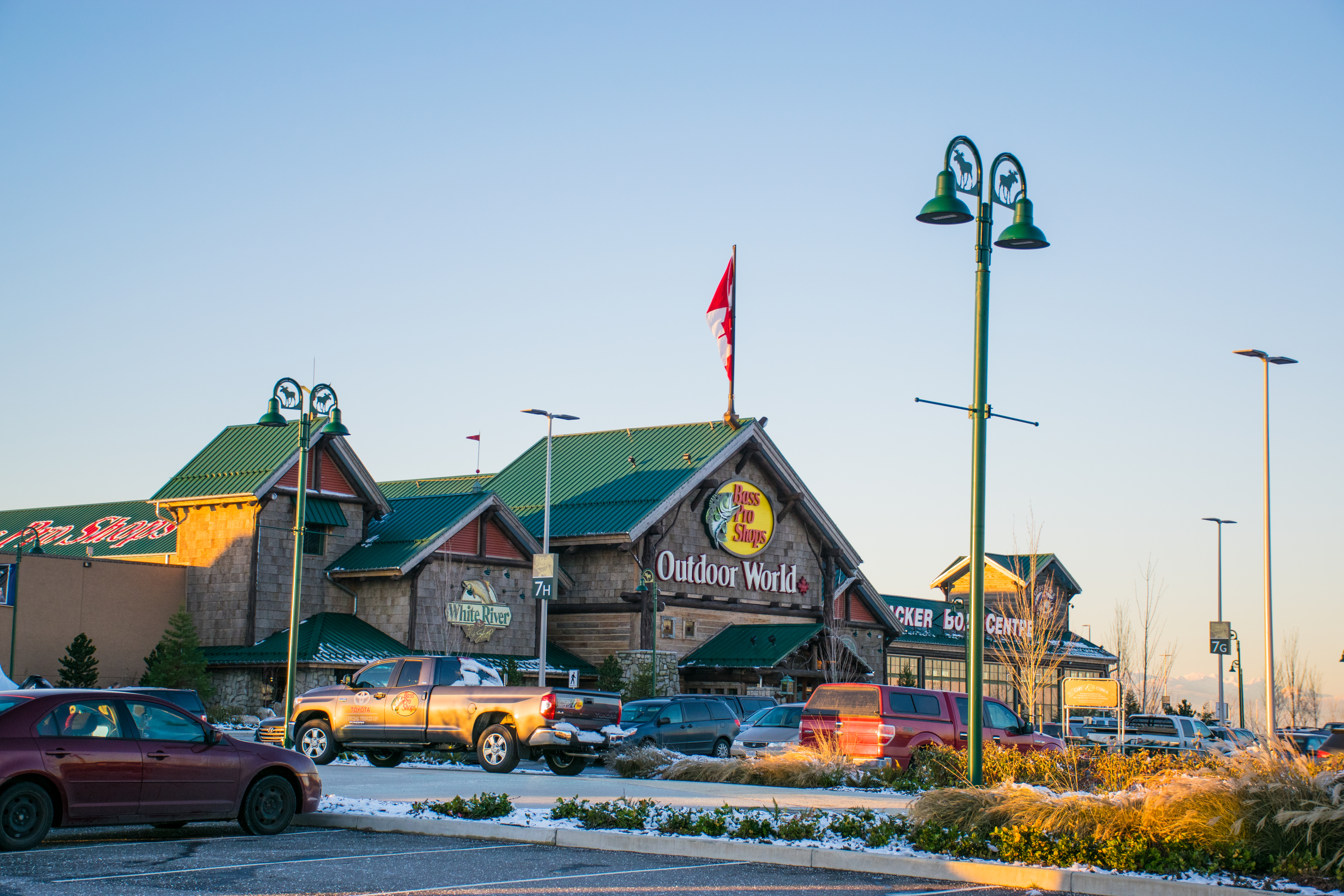 Bass Pro Store Main Entrance Tsawwassen Mills