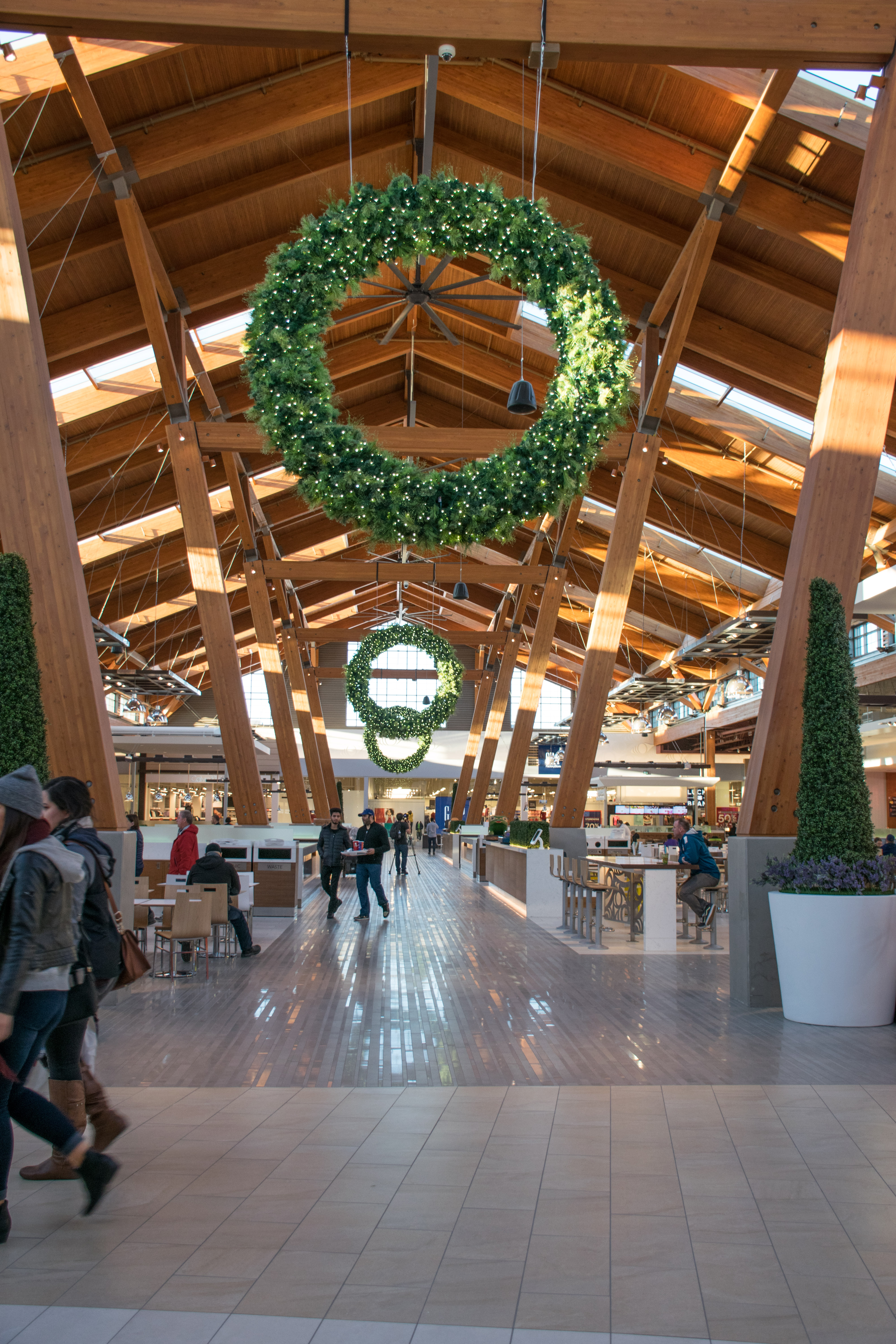 Tsawwassen Mills Decorated for Christmas