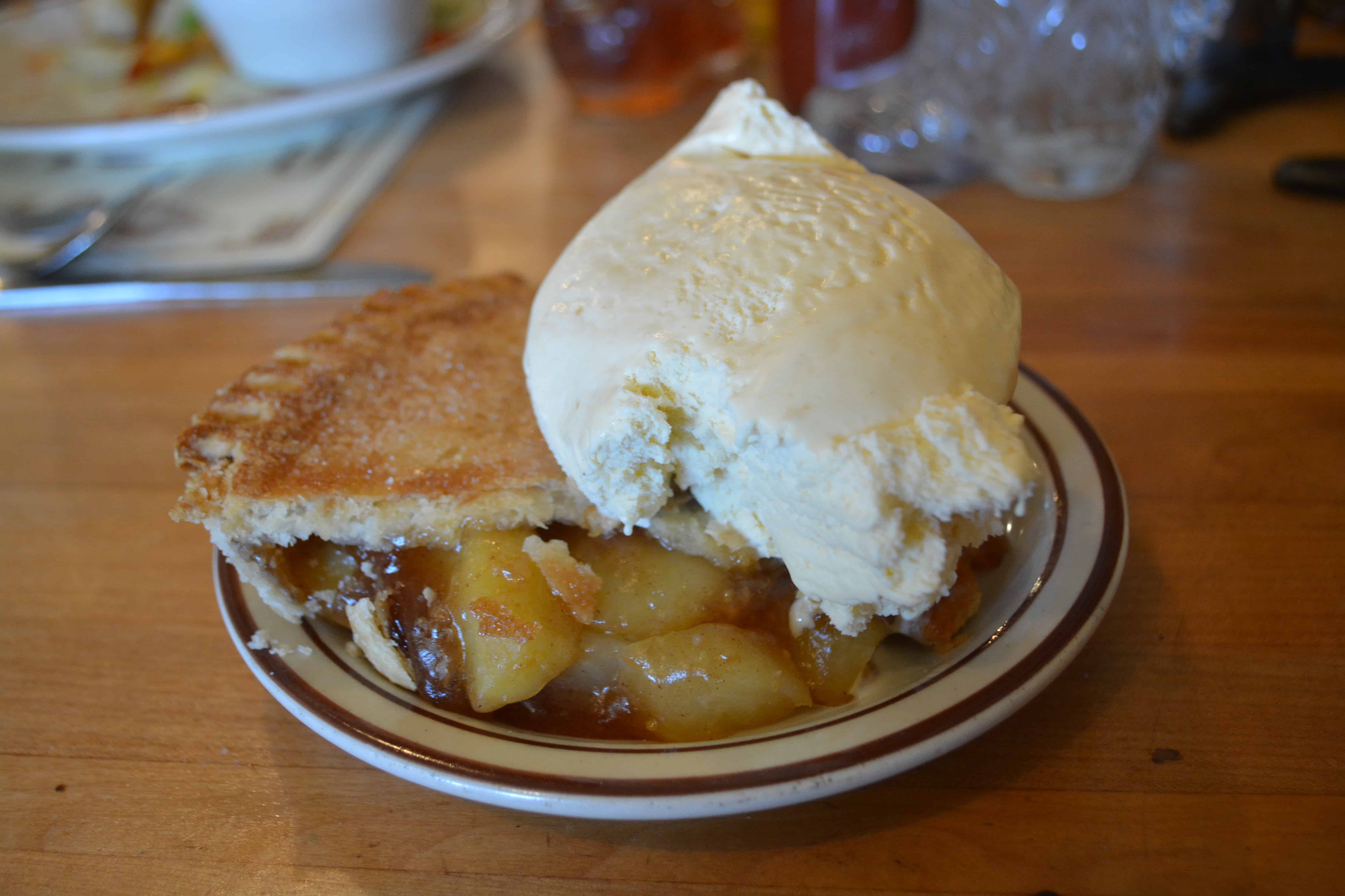 Apple Pie Julian Cafe and Bakery