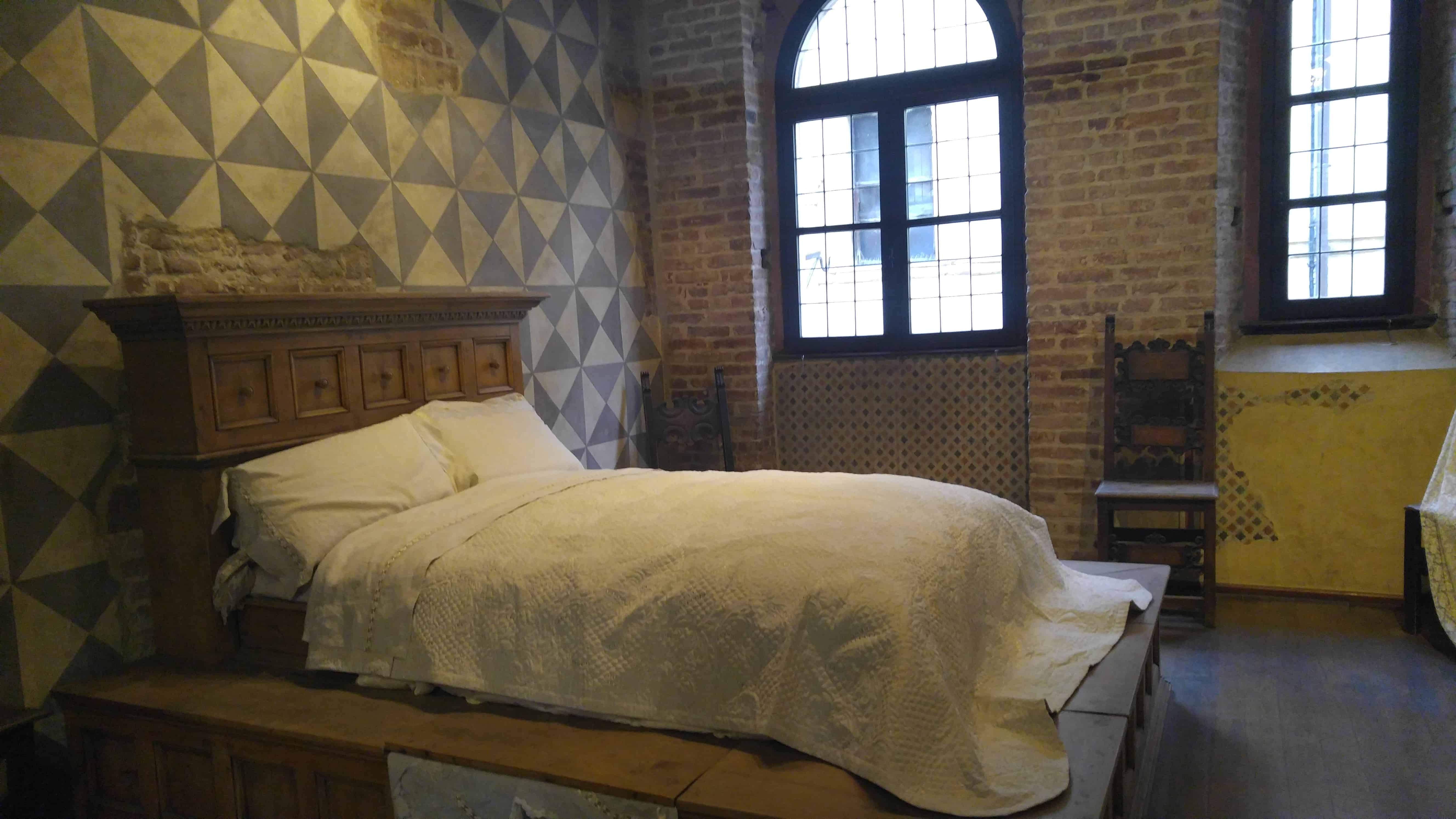 Letters to Juliet Movie bed