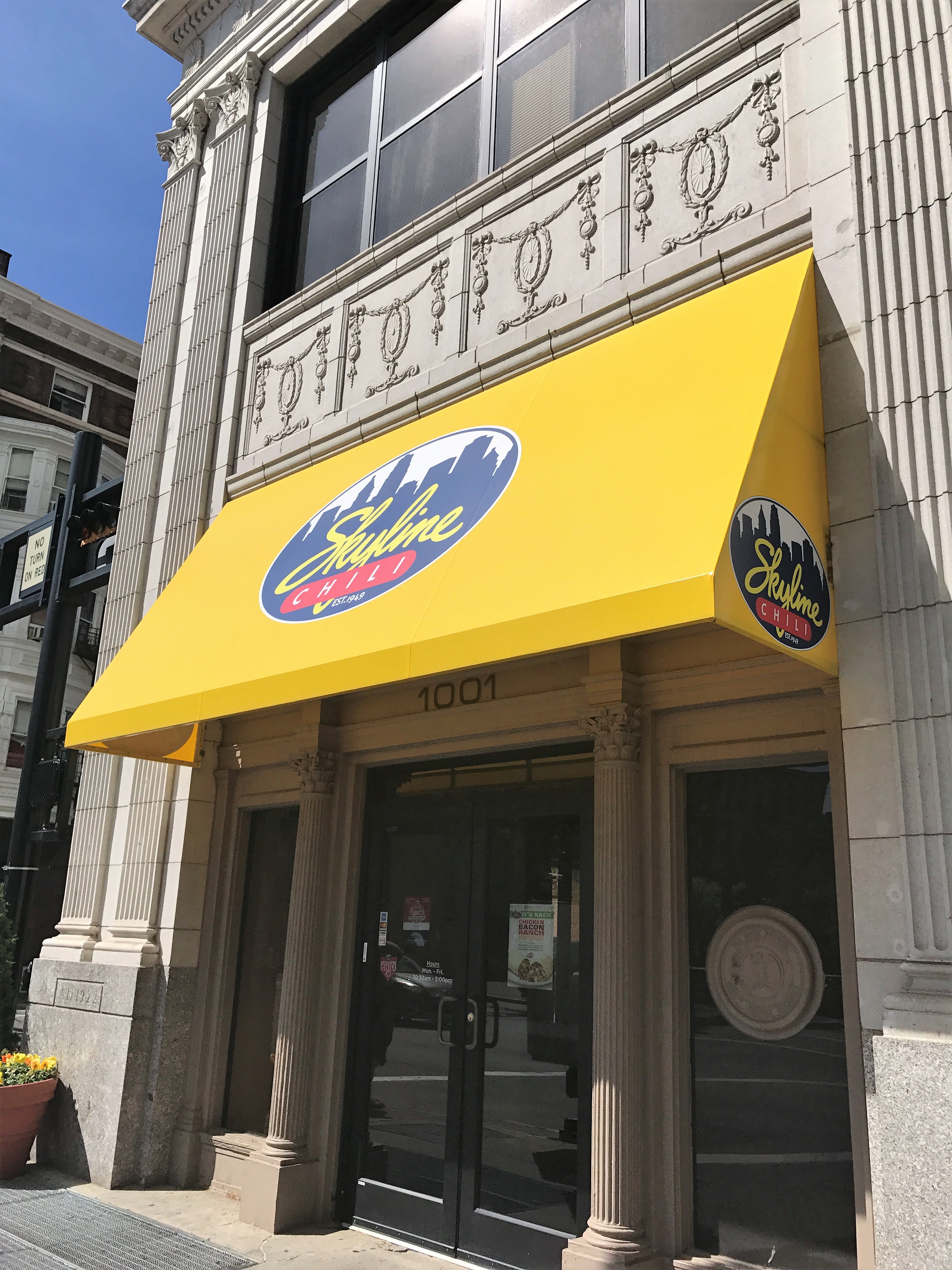 Skyline Chili at E Court and Vine Best Restaurants in Cincanniti
