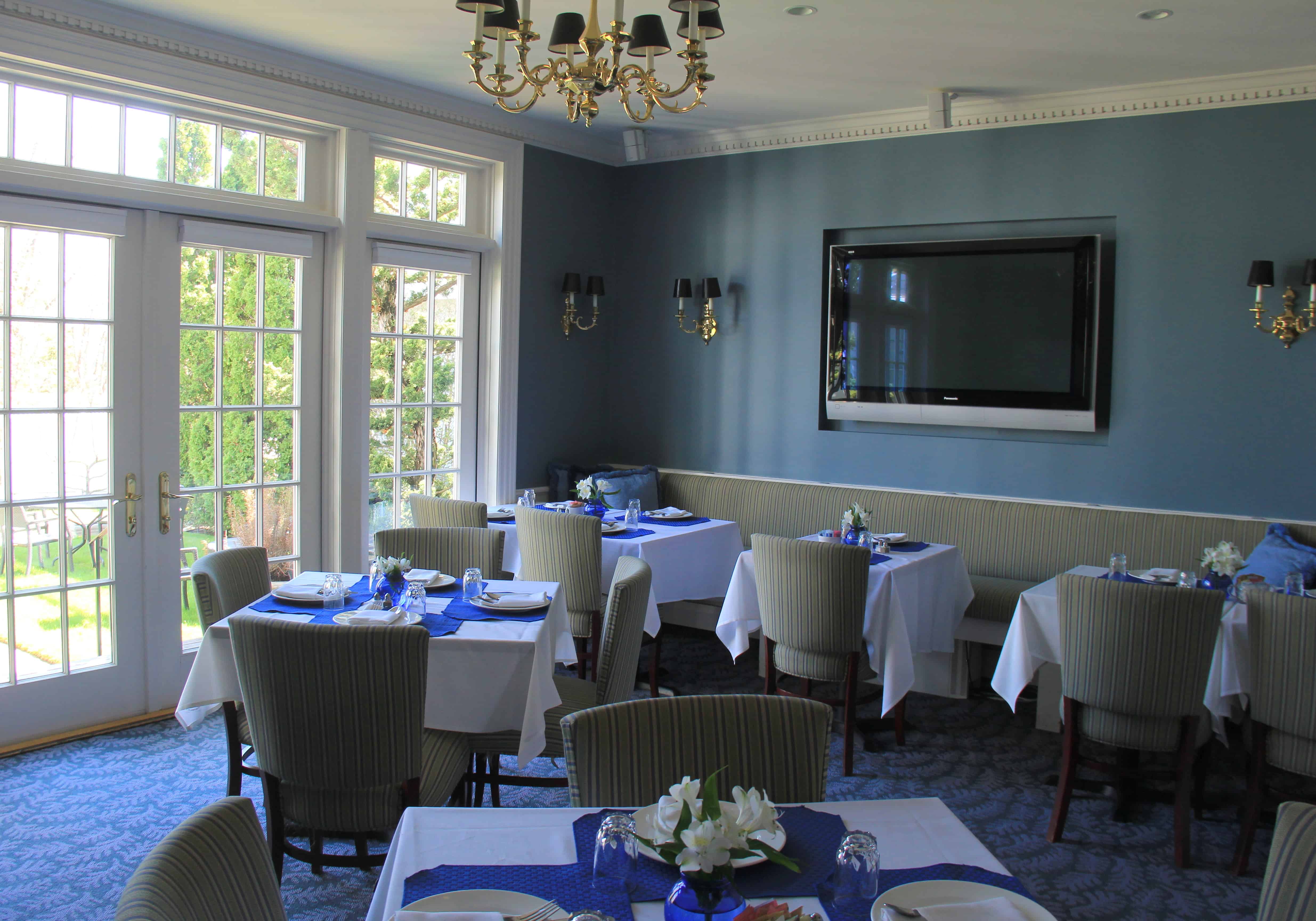 Breakfast Nook Harbor Light Inn