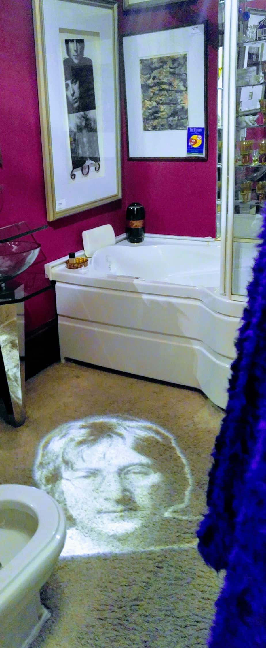 John Lennon room O Mansion