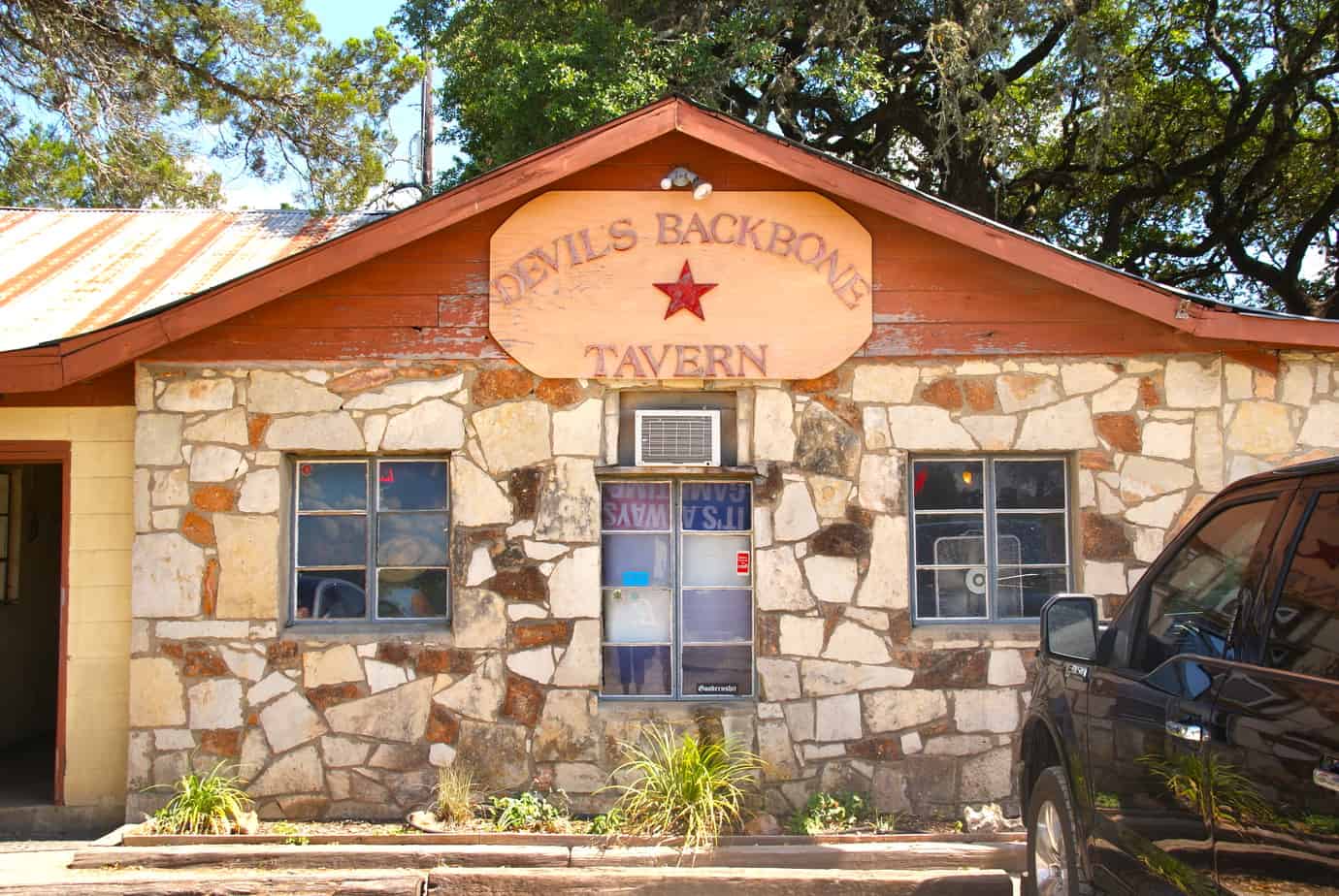 Devils Backbone Tavern
