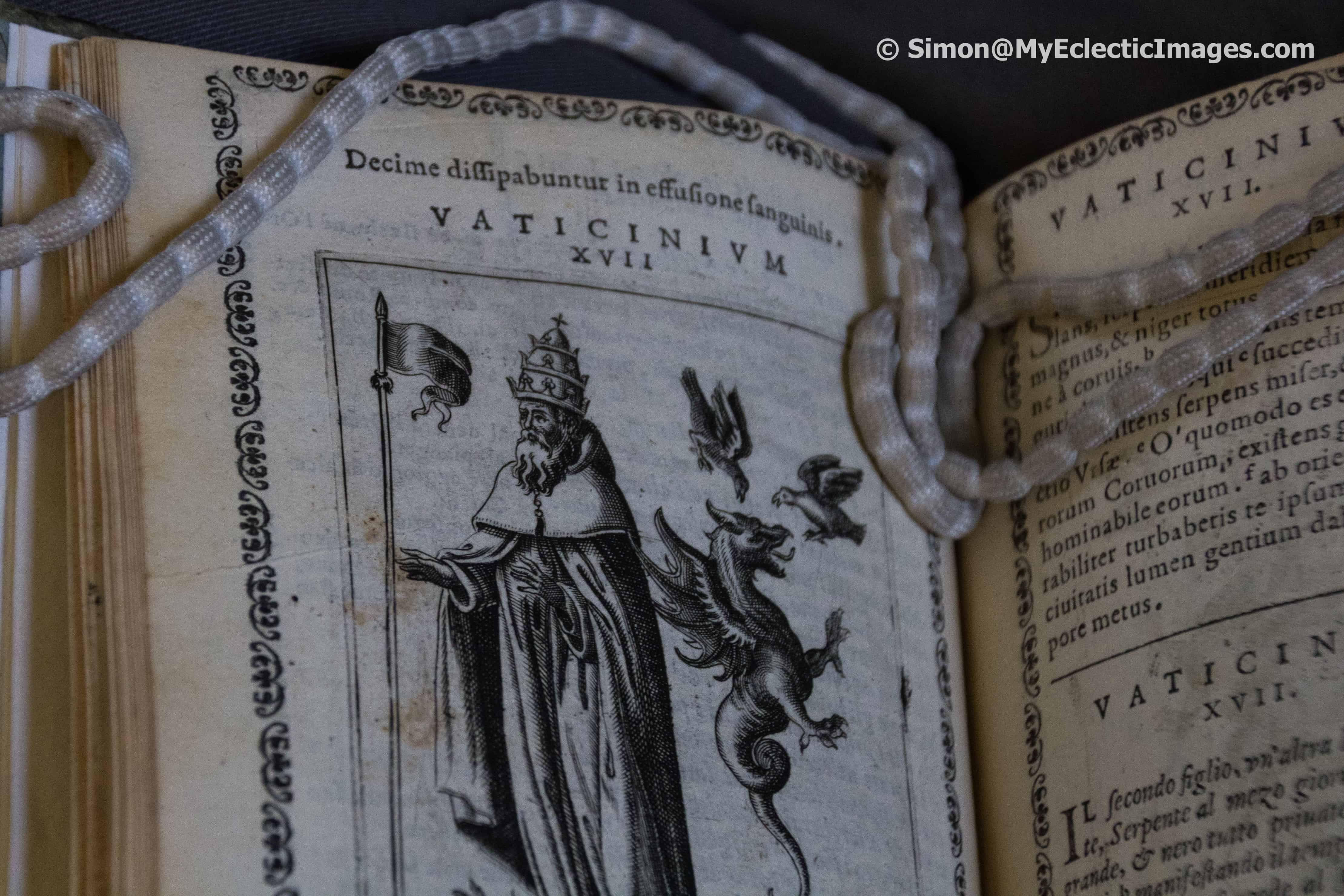 Pages from a 17th Century Book - Dublin Libraries