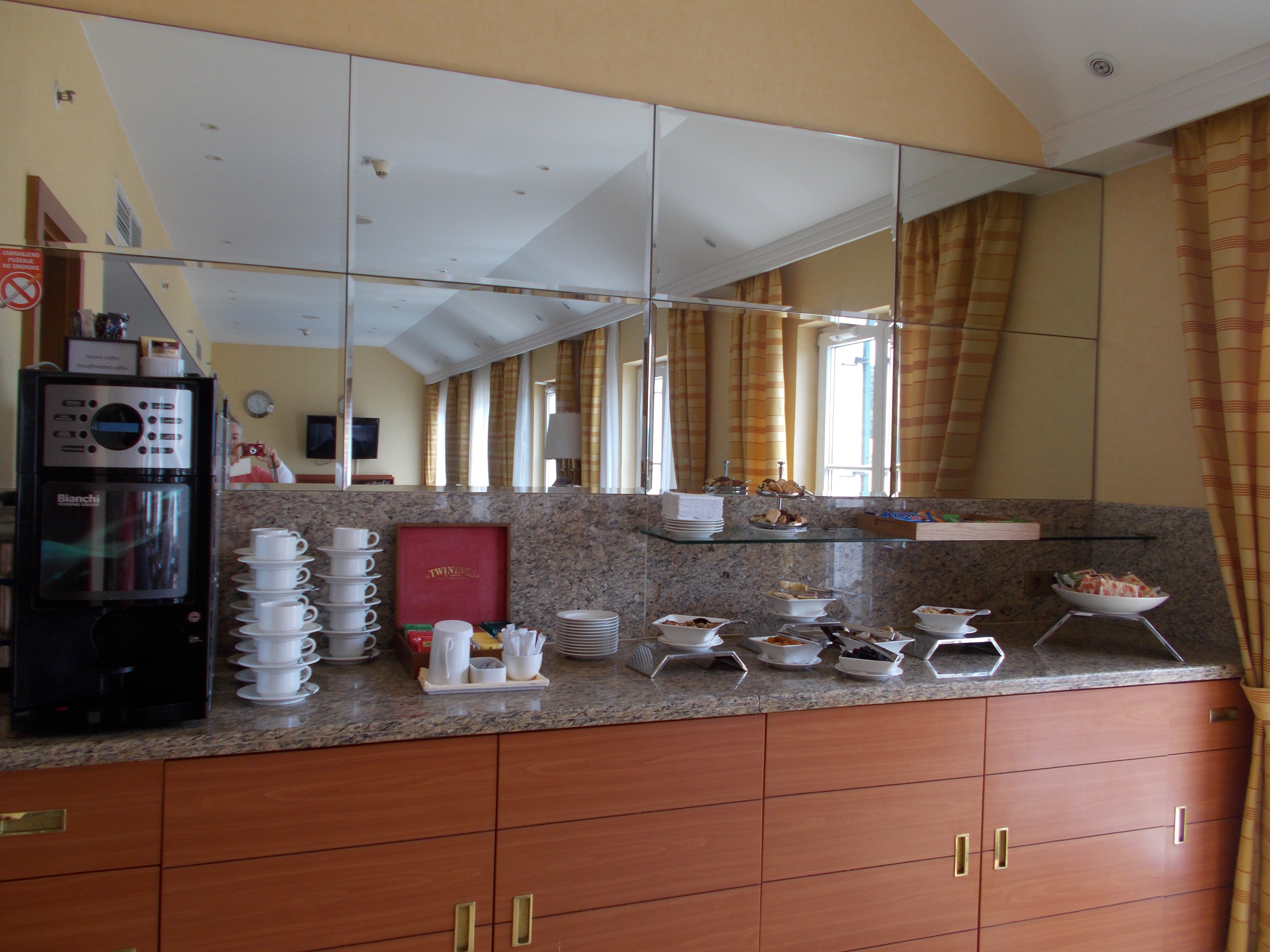 Executive Lounge Hilton Imperial Dubrovnik