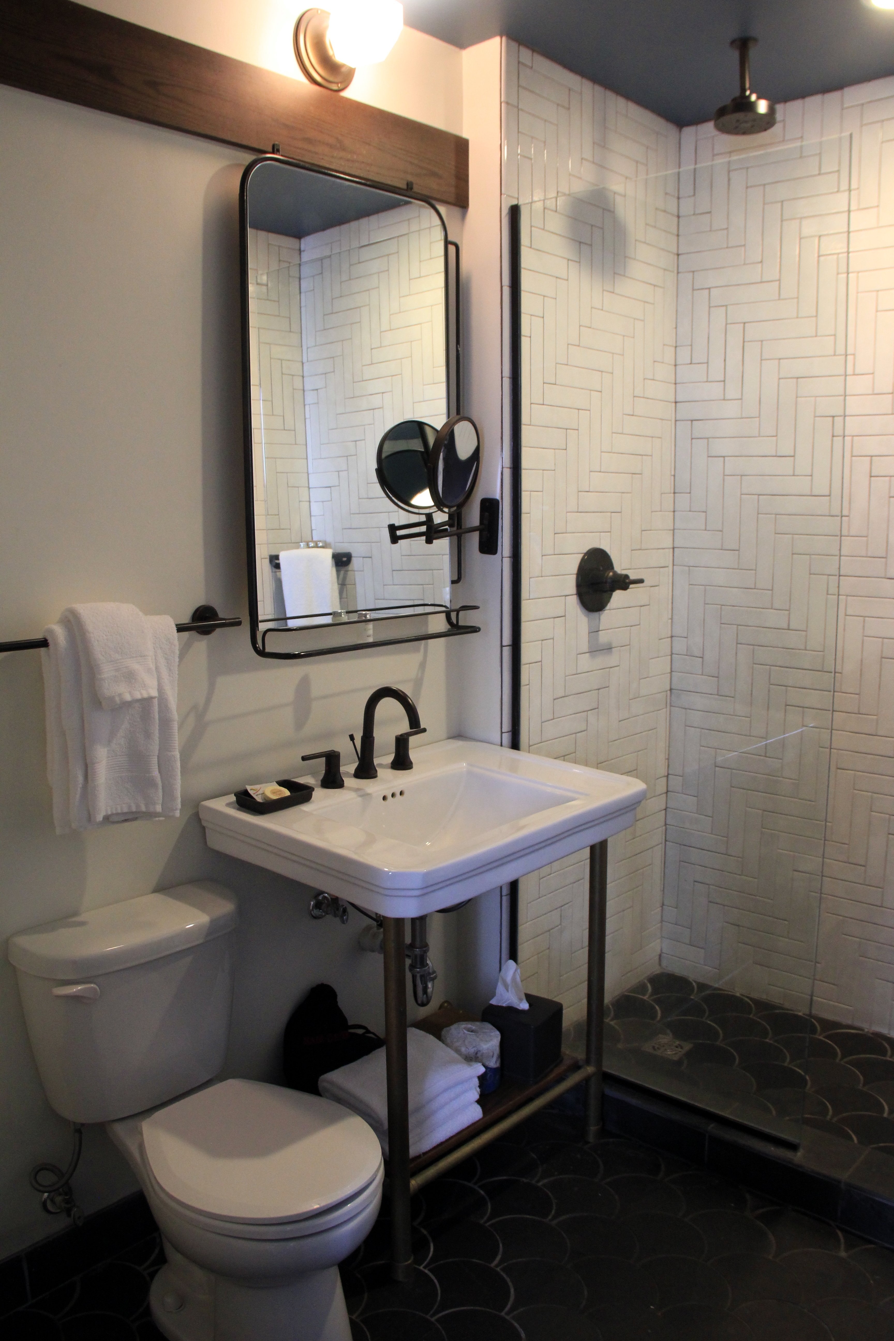 Bathroom in Chic Boutique Hotel in New Orleans - Old 77 Hotel and Chandlery