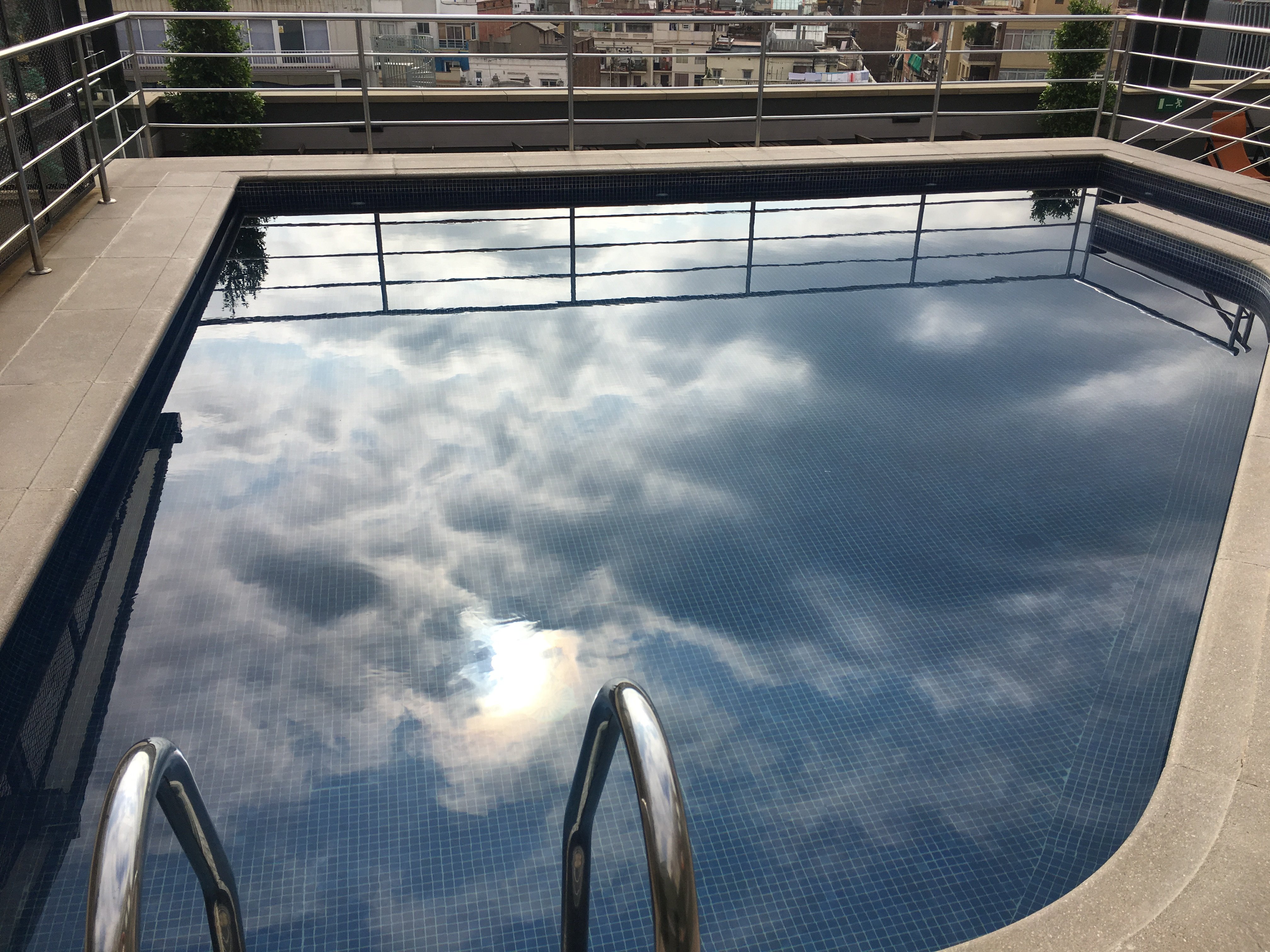Rooftop Pool Hotel Barcelona Universal