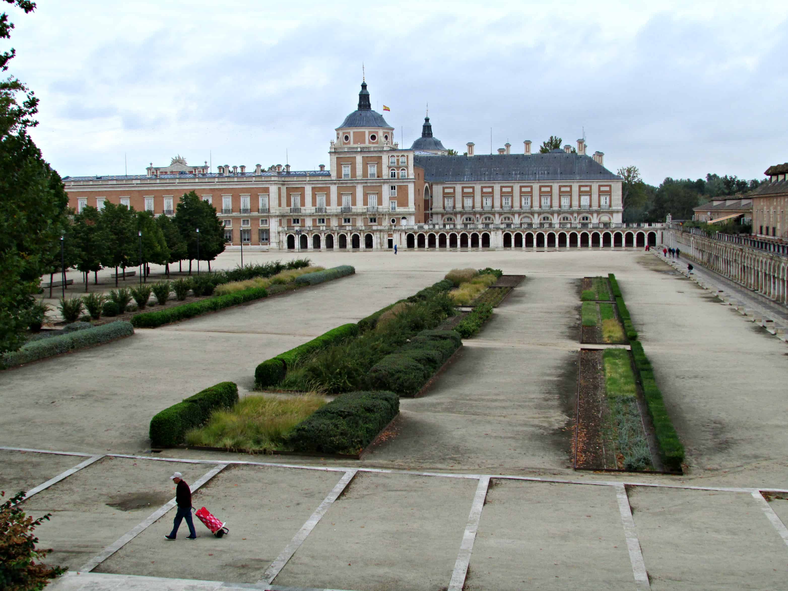 View of Royal Palace of Aranjuez from NH Hotel