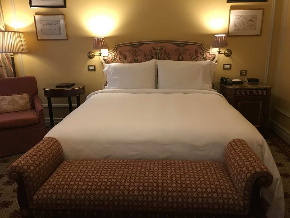 Hotel Grande Bretagne Classic Room Bed