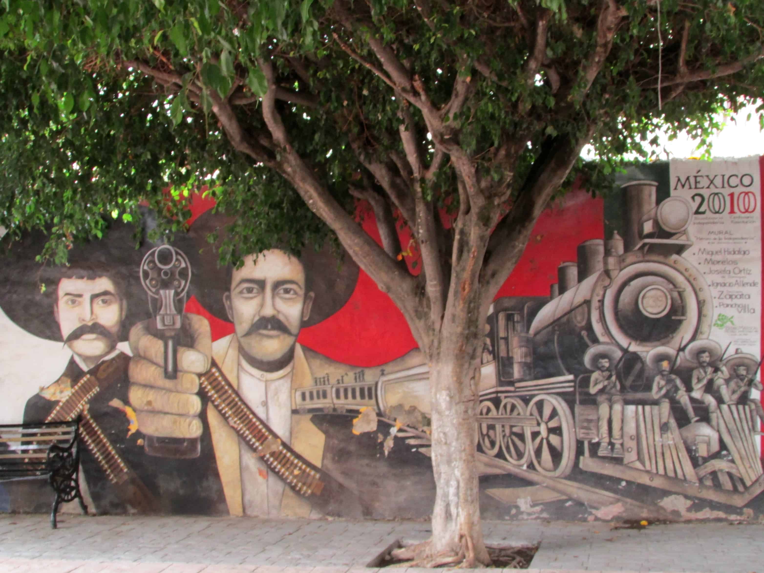 Street Art in Ajijic Plaza